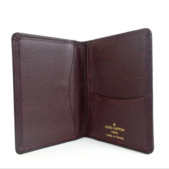 AUTH LOUIS VUITTON Taiga Leather Card Case - Picture 6 of 12